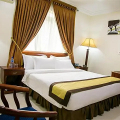 Отель Best Western Gra Port Harcourt сейф в номере