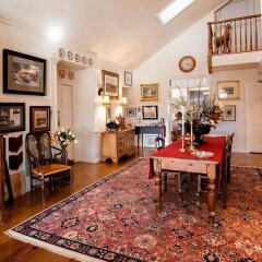 Отель The Welsh Hills Inn интерьер отеля