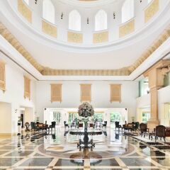 Отель Le Méridien Jaipur Resort & Spa интерьер отеля фото 3