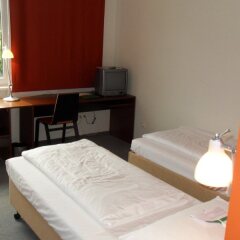 Gartenhotel Altmannsdorf Hotel 1 удобства в номере