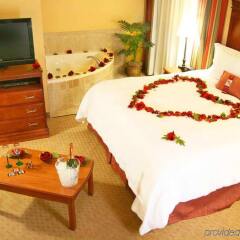 Отель Hampton Inn & Suites Los Angeles Burbank Airport Лос-Анджелес спа