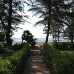 Отель Gooddays Lanta Beach Resort Таиланд, Ланта - отзывы, цены и фото номеров - забронировать отель Gooddays Lanta Beach Resort онлайн приотельная территория