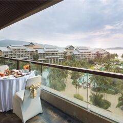 Отель Hilton Sanya Yalong Bay Resort & Spa балкон