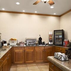 Отель Country Inn & Suites By Carlson Columbus West Колумбус питание
