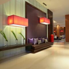 Отель Courtyard by Marriott Bangkok интерьер отеля фото 3