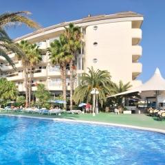 Caprici Hotel бассейн фото 2