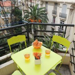 Отель Mini Suite Miro Five Stars Holiday House фото 9