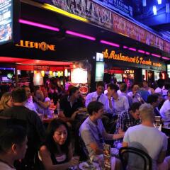 Отель D Varee Xpress Pula Silom Таиланд, Бангкок - отзывы, цены и фото номеров - забронировать отель D Varee Xpress Pula Silom онлайн развлечения