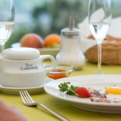 Hotel Lambrechtshof Аппиано-сулла-Страда-дель-Вино питание фото 2