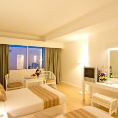 Отель Ambassador City Jomtien Pattaya (Marina Tower Wing) Таиланд, На Чом Тхиан - отзывы, цены и фото номеров - забронировать отель Ambassador City Jomtien Pattaya (Marina Tower Wing) онлайн комната для гостей фото 2