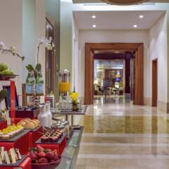 Отель Amwaj Rotana - Jumeirah Beach Residence интерьер отеля фото 2