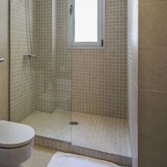 Отель Residence by G Confraria de Sant Miquel 3 Испания, Пальма-де-Майорка - отзывы, цены и фото номеров - забронировать отель Residence by G Confraria de Sant Miquel 3 онлайн ванная фото 2