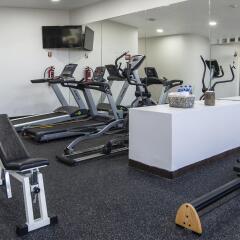 Отель Holiday Inn Dali Airport Мехико фитнесс-зал