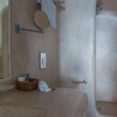 Отель Iliovasilema Suites Греция, Остров Санторини - отзывы, цены и фото номеров - забронировать отель Iliovasilema Suites онлайн ванная