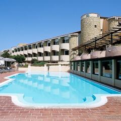 Отель Grand Hotel Smeraldo Beach Италия, Байя-Сардиния - 1 отзыв об отеле, цены и фото номеров - забронировать отель Grand Hotel Smeraldo Beach онлайн бассейн