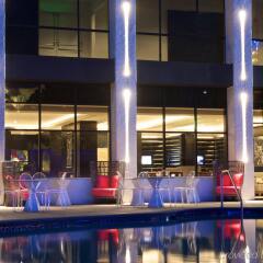 Отель Beverly Hills Marriott гостиничный бар