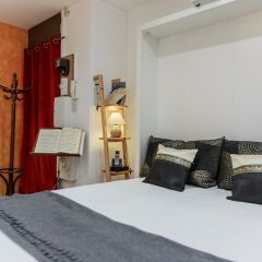 Апартаменты Montmartre Apartments - Chagall Париж комната для гостей