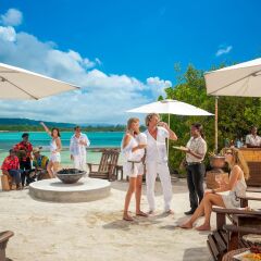 Отель Sandals Royal Caribbean & Private Island All Inclusive Couples Only пляж фото 2