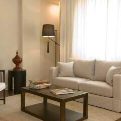 Отель Saladaeng Colonnade Serviced Apartment Таиланд, Бангкок - отзывы, цены и фото номеров - забронировать отель Saladaeng Colonnade Serviced Apartment онлайн комната для гостей