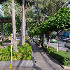 Отель Bangkok Condotel