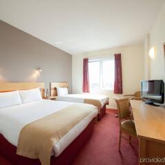 Отель Jurys Inn Glasgow комната для гостей фото 3
