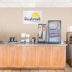 Отель Days Inn Colchester/Burlington интерьер отеля фото 3