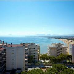 Acqua Hotel Salou пляж