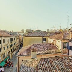 Отель Ca' della Scimmia Италия, Венеция - отзывы, цены и фото номеров - забронировать отель Ca' della Scimmia онлайн балкон
