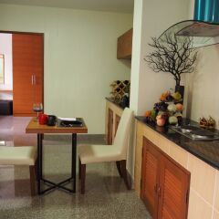 The Route Sriracha Hotel and Residence гостиничный бар