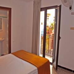 Отель Hostal Radio комната для гостей фото 5