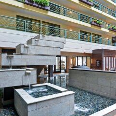 Отель Embassy Suites Minneapolis - Airport Блумингтон