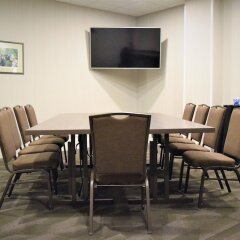Отель Delta Hotels by Marriott Calgary South Канада, Калгари - отзывы, цены и фото номеров - забронировать отель Delta Hotels by Marriott Calgary South онлайн питание фото 3