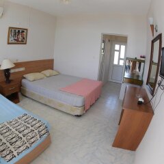 Отель Mavi Cennet Camping Pansiyon Сиде комната для гостей фото 3