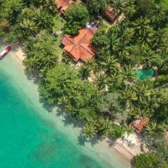 Отель Baan Mai Cottages & Restaurant пляж