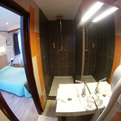 Le Savoy Hotel in Le Bourget-du-Lac, France from 102$, photos, reviews - zenhotels.com bathroom
