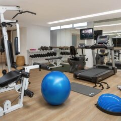 Отель Sea Executive Suites фитнесс-зал