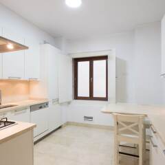 Апартаменты Chiado Modern Three-Bedroom Apartment - by LU Holidays в номере