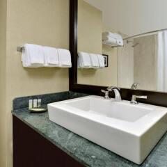 Отель The Westin Prince Toronto Канада, Торонто - отзывы, цены и фото номеров - забронировать отель The Westin Prince Toronto онлайн ванная