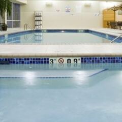 Holiday Inn Express Hotel and Suites Mankato East бассейн фото 3