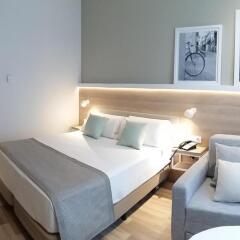 Отель Golden Tulip Barcelona комната для гостей фото 5
