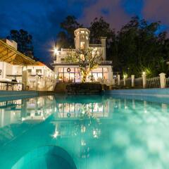 Отель Lamarque Dalat Villa Далат бассейн