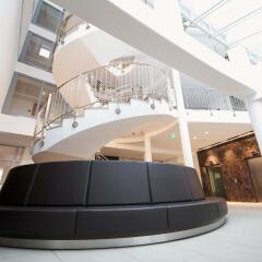 Отель Wyndham Garden Dresden бассейн
