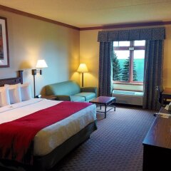 Canal Park Lodge in Duluth, United States of America from 205$, photos, reviews - zenhotels.com guestroom