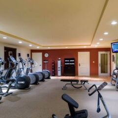 Отель Hilton Garden Inn Queens/JFK Airport США, Нью-Йорк - 1 отзыв об отеле, цены и фото номеров - забронировать отель Hilton Garden Inn Queens/JFK Airport онлайн фитнесс-зал фото 4