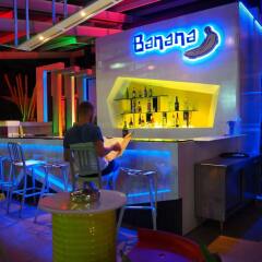 Patong Beach Hotel гостиничный бар