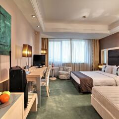 Отель Holiday Inn Belgrade комната для гостей фото 4