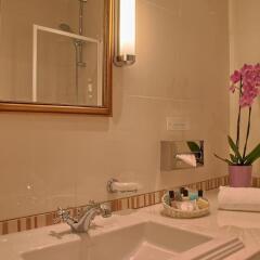 Отель Hôtel Champs Elysees Friedland ванная фото 2