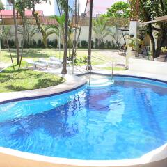Vacation Hotel Cebu бассейн
