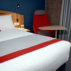 Отель Holiday Inn Express Liverpool-Albert Dock Великобритания, Ливерпуль - отзывы, цены и фото номеров - забронировать отель Holiday Inn Express Liverpool-Albert Dock онлайн комната для гостей фото 4