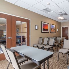 Comfort Inn & Suites – Harrisburg Airport – Hershey South in Middletown, United States of America from 136$, photos, reviews - zenhotels.com meals photo 2